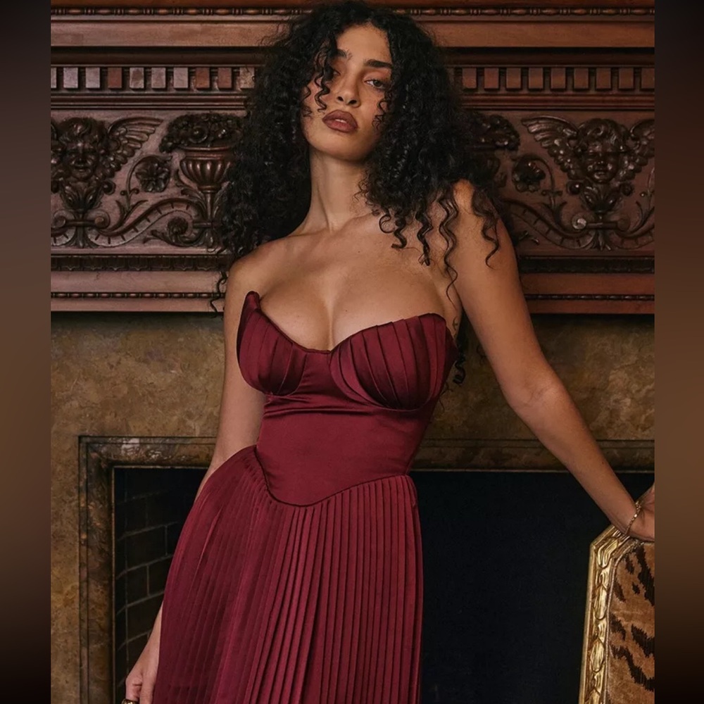 House of CB Marcella dress size XS bigger cup